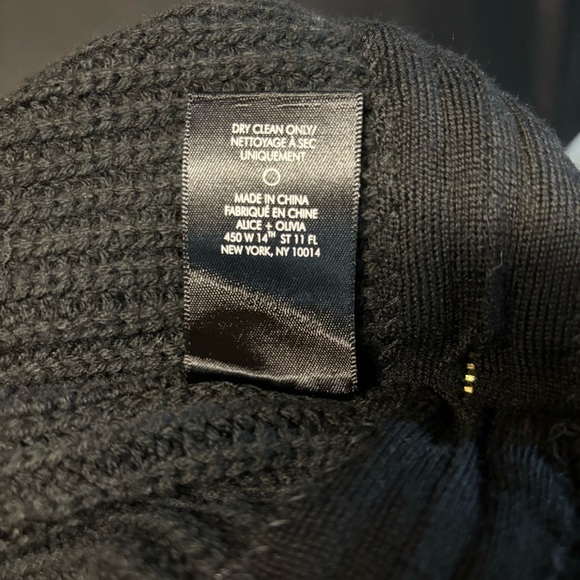 Alice and Olivia Classics Lettie Zip-Hem Pullover - Picture 10 of 11